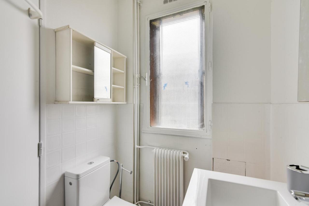 Apartament Budget Apart With Balcony Near Paris Bondy Zewnętrze zdjęcie